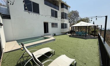 Casa remodelada con vigilancia 24/7 y espectacular vista