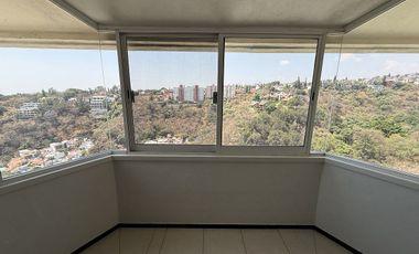 Casa remodelada con vigilancia 24/7 y espectacular vista