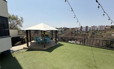 Casa remodelada con vigilancia 24/7 y espectacular vista