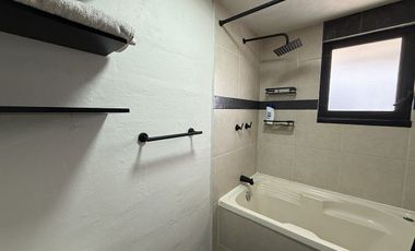 Casa remodelada con vigilancia 24/7 y espectacular vista