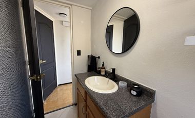 Casa remodelada con vigilancia 24/7 y espectacular vista