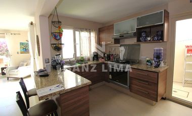 Senda Real: Iluminadisima casa con bello jardin y recamara en planta baja.