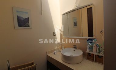 Senda Real: Iluminadisima casa con bello jardin y recamara en planta baja.