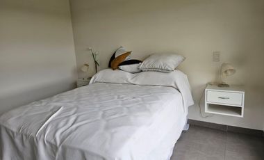 Alquiler Departamento de 2 ambientes amoblado con cochera en edificio Delta 8 Nordelta de categoria