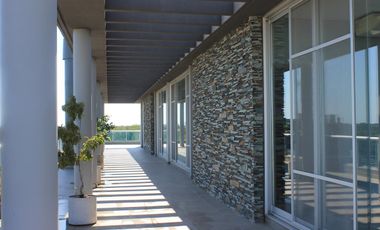 Alquiler Departamento de 2 ambientes amoblado con cochera en edificio Delta 8 Nordelta de categoria