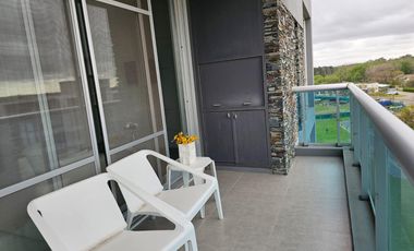 Alquiler Departamento de 2 ambientes amoblado con cochera en edificio Delta 8 Nordelta de categoria