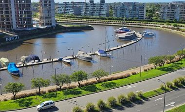 Alquiler Departamento de 2 ambientes amoblado con cochera en edificio Delta 8 Nordelta de categoria