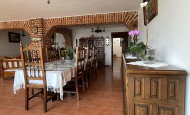 Casa en venta con 2 locales y departamento independiente en Pentecostés Texcoco