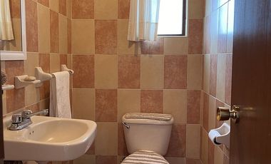 Casa en venta con 2 locales y departamento independiente en Pentecostés Texcoco