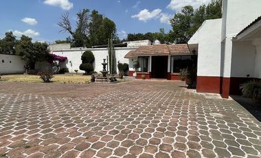 Casa en venta con 2 locales y departamento independiente en Pentecostés Texcoco