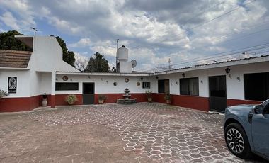 Casa en venta con 2 locales y departamento independiente en Pentecostés Texcoco