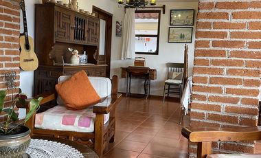Casa en venta con 2 locales y departamento independiente en Pentecostés Texcoco