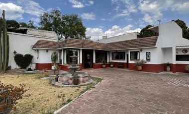 Casa en venta con 2 locales y departamento independiente en Pentecostés Texcoco