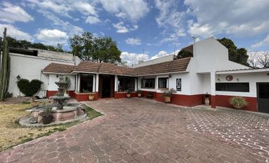 Casa en venta con 2 locales y departamento independiente en Pentecostés Texcoco