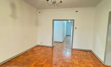 Vende Dos Casas Espectaculares Independiente  Miraflores