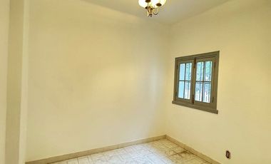 Vende Dos Casas Espectaculares Independiente  Miraflores
