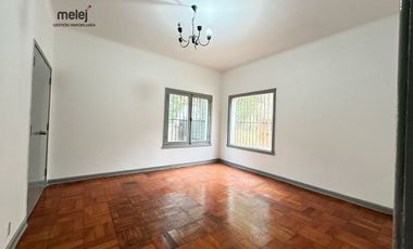 Vende Dos Casas Espectaculares Independiente  Miraflores