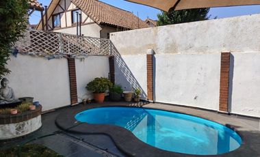 SE ARRIENDA CASA 4D 3B VITACURA
