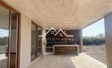 FABULOSA CASA NUEVA EN EXCLUSIVO CONDOMINIO PIEDRA ROJA