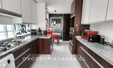 CASA MEDITERRÁNEA INTERIOR CONDOMINIO ACCESO COSTANERA