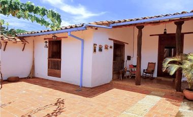 Vendo Casa Barichara Sector Centro La Plazuela