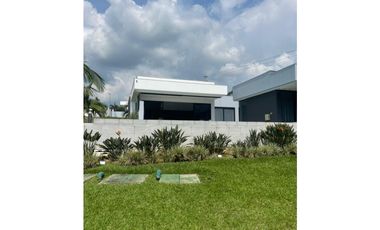 Casa campestre amoblada para arriendo en Combia, Pereira!!!