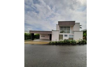 Casa campestre en condominio para la venta,Pueblito Cafetero,Pereira
