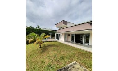 Casa campestre en condominio para la venta,Pueblito Cafetero,Pereira