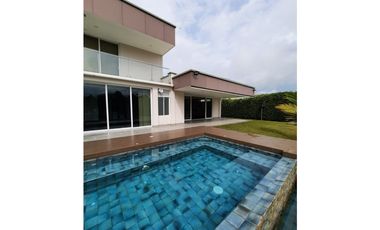 Casa campestre en condominio para la venta,Pueblito Cafetero,Pereira