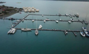 VENTA DE CABAÑA SOBRE EL MAR