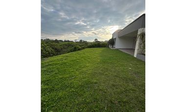 Casa campestre en condominio para la venta en la Via Armenia, Pereira