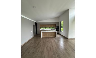 Casa campestre en condominio para la venta en la Via Armenia, Pereira