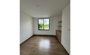 Casa campestre en condominio para la venta en la Via Armenia, Pereira