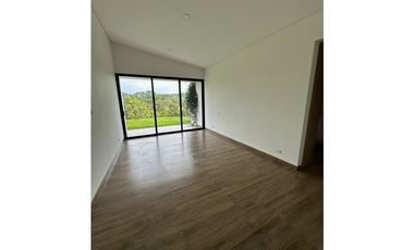Casa campestre en condominio para la venta en la Via Armenia, Pereira