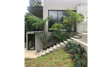 Casa campestre en condominio para arriendo en Cerritos, Pereira!!!