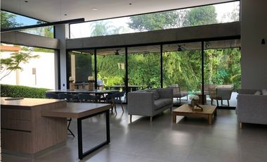 Casa campestre en condominio para arriendo en Cerritos, Pereira!!!