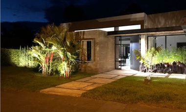 Casa campestre en condominio para arriendo en Cerritos, Pereira!!!