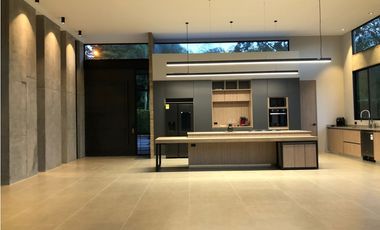 Casa campestre en condominio para arriendo en Cerritos, Pereira!!!