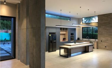 Casa campestre en condominio para arriendo en Cerritos, Pereira!!!