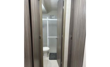 Se arrienda apartamento amoblado en condina