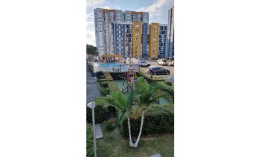Se arrienda apartamento amoblado en condina