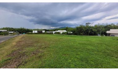 Se vende lote en Malabar Cerritos