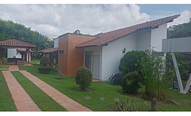 CASA CAMPESTRE EN ALQUILER