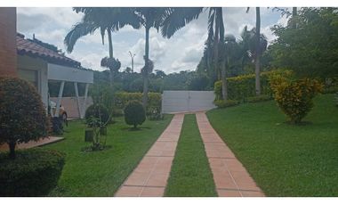 CASA CAMPESTRE EN ALQUILER