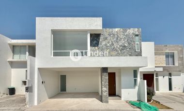 CASA EN VENTA EN FRACCIONAMIENTO FARASI, HARAS DEL BOSQUE