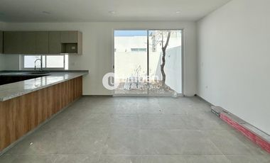 CASA EN VENTA EN FRACCIONAMIENTO FARASI, HARAS DEL BOSQUE