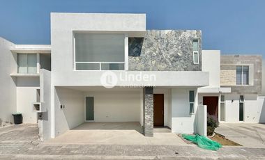 CASA EN VENTA EN FRACCIONAMIENTO FARASI, HARAS DEL BOSQUE
