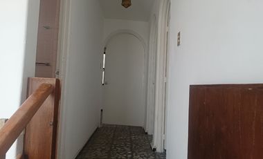 OFICINAS, CONSULTORIOS. ,UBICADISIMA! ZONA DORADA