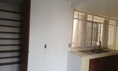 OFICINAS, CONSULTORIOS. ,UBICADISIMA! ZONA DORADA