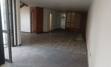 OFICINAS, CONSULTORIOS. ,UBICADISIMA! ZONA DORADA